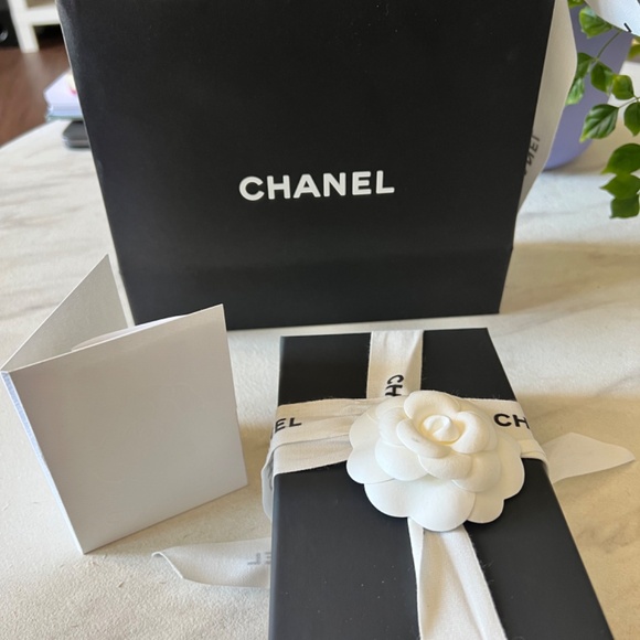 Fake Vs Real: Chanel Wallet On Chain - The Secret  Genuine Chanel Wallet